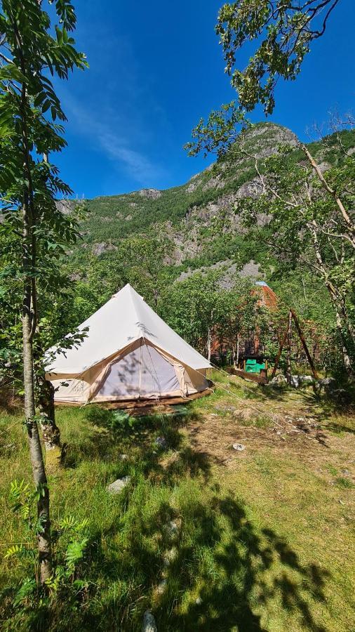 بيت شباب Hardanger Basecamp Osa المظهر الخارجي الصورة