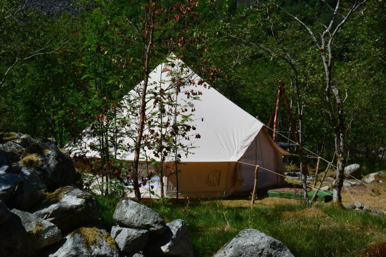 بيت شباب Hardanger Basecamp Osa المظهر الخارجي الصورة