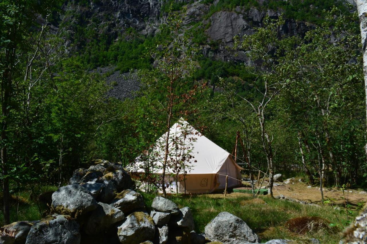 بيت شباب Hardanger Basecamp Osa المظهر الخارجي الصورة