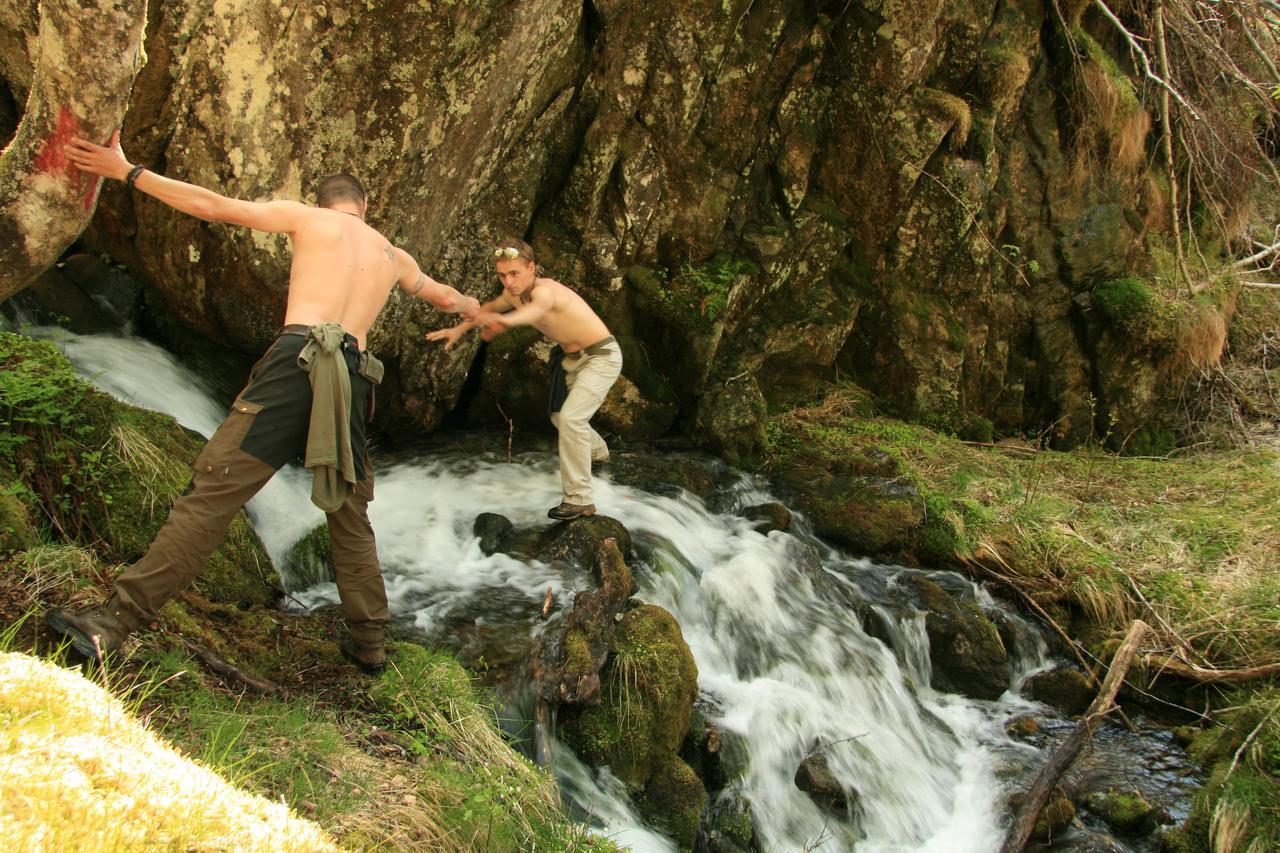 بيت شباب Hardanger Basecamp Osa المظهر الخارجي الصورة