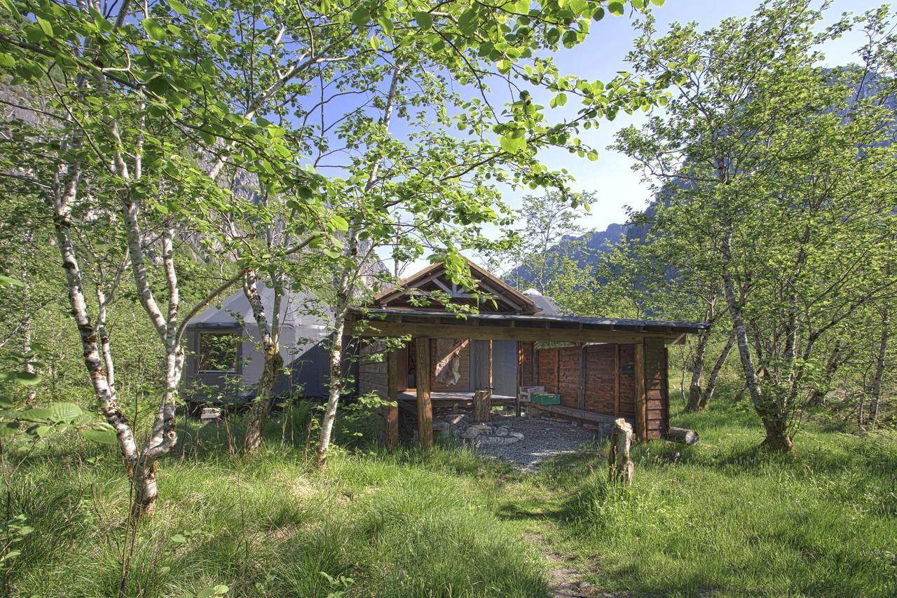 بيت شباب Hardanger Basecamp Osa المظهر الخارجي الصورة