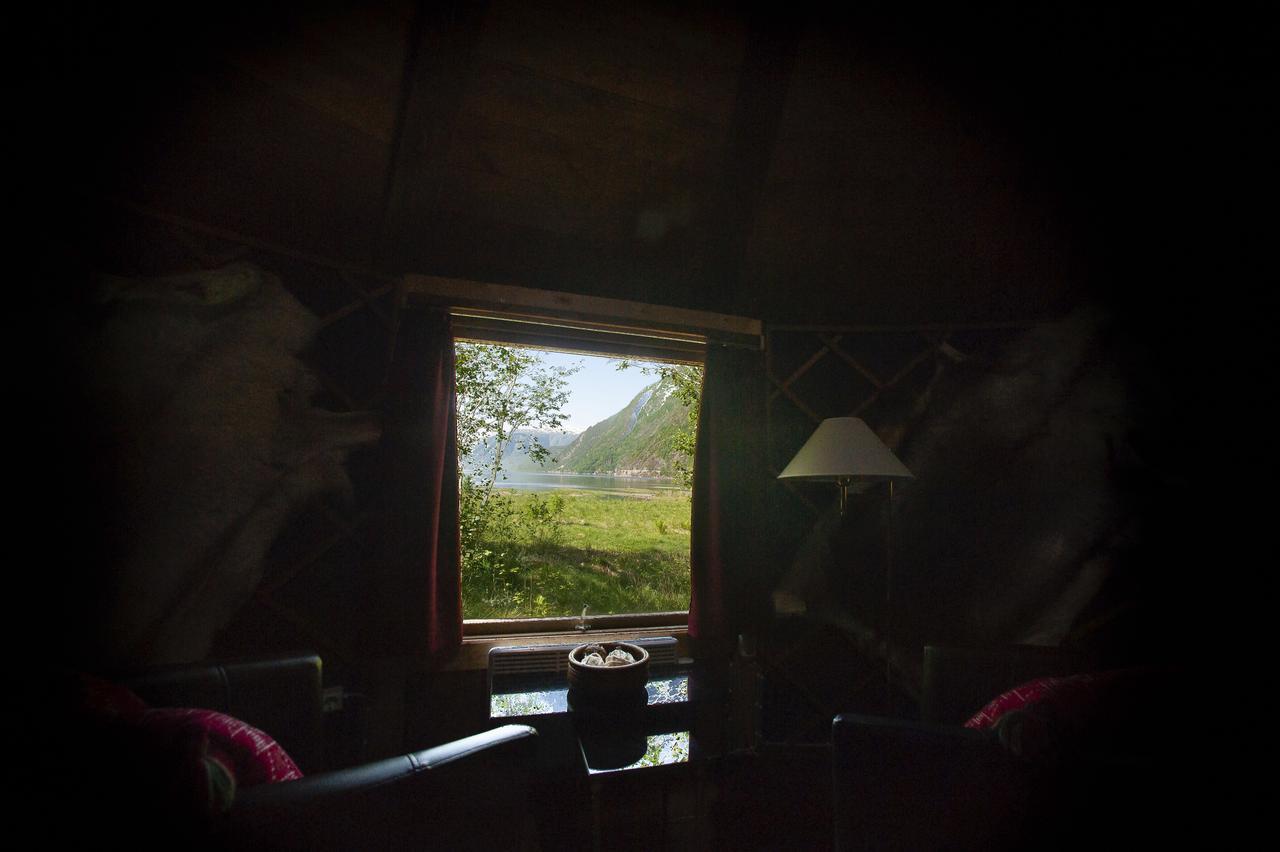 بيت شباب Hardanger Basecamp Osa المظهر الخارجي الصورة